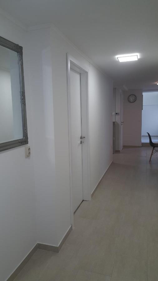 Ferienwohnung Orhidea Szuterén Apartman Győr Exterior foto